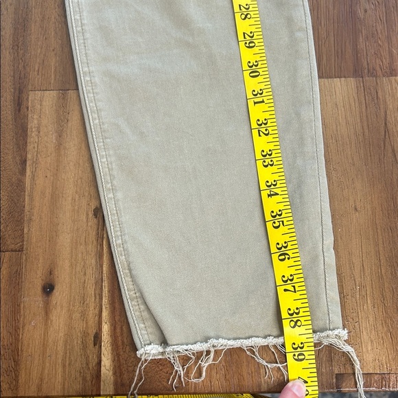 Kut from the Kloth Beige Frayed Hem Jeans - Picture 9 of 12